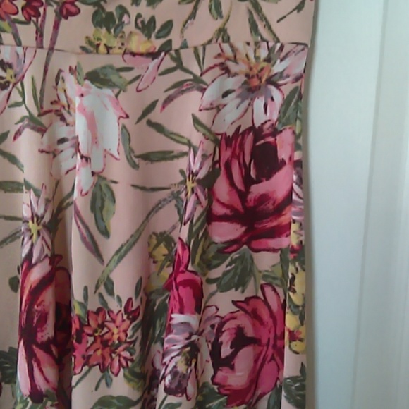 Got Style floral skirt - Picture 2 of 4